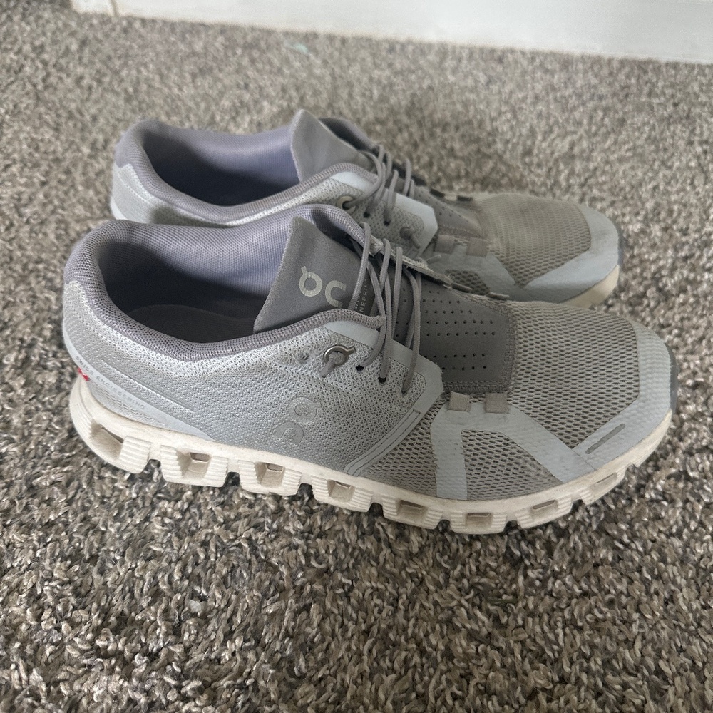 OC On Cloud shoes